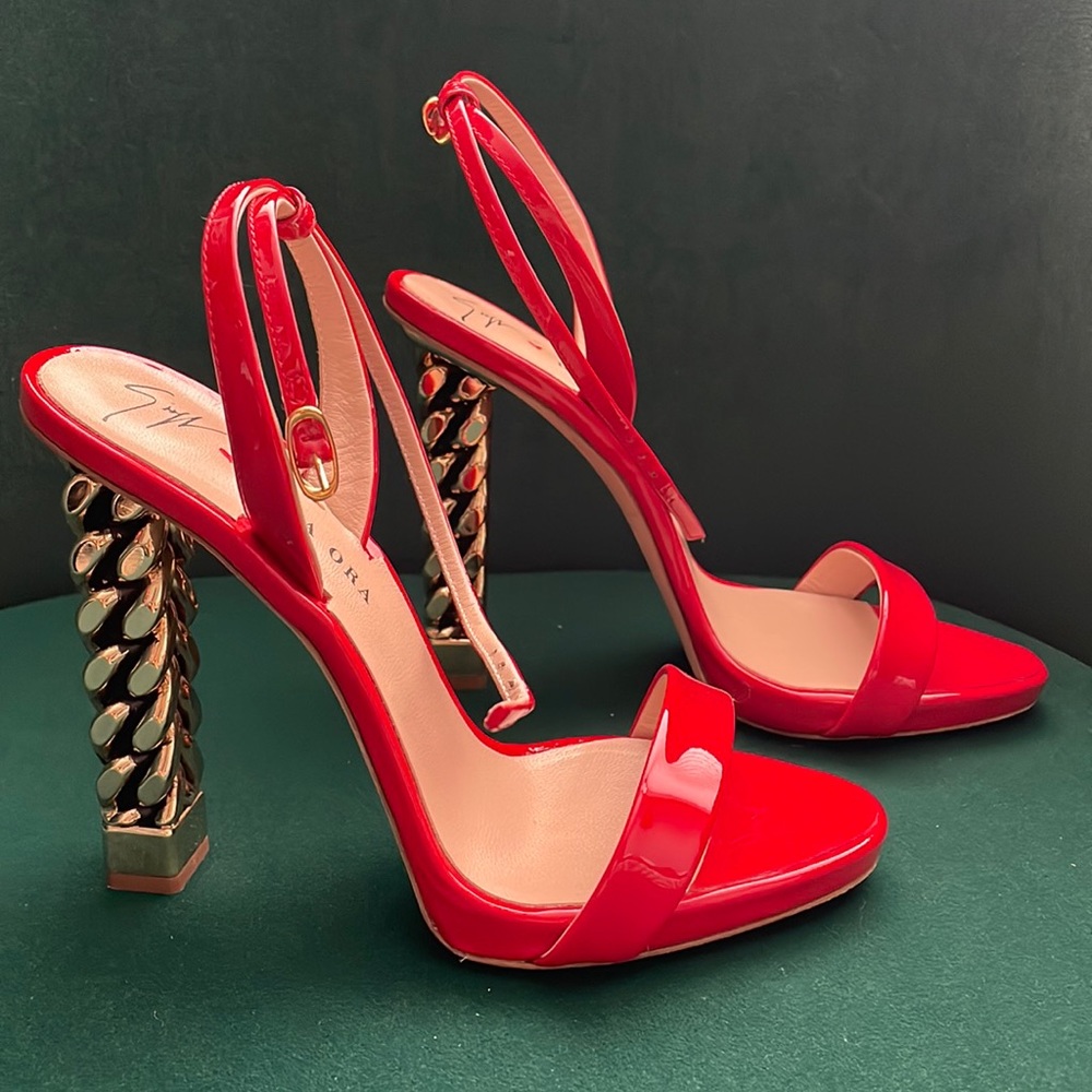 Giuseppe For Rita Ora Patent Leather Slingbank Sandals In Red